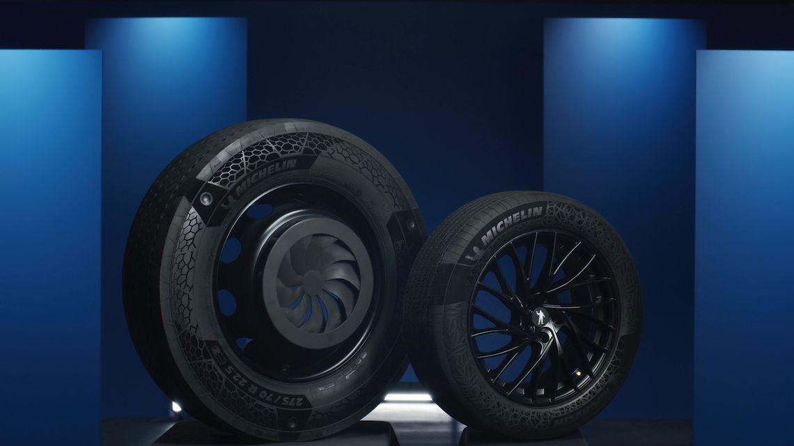 Photographs of the Capsule 13 tire